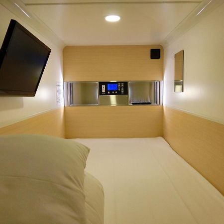 Capsule Hotel Valie Ebisucho Осака Екстер'єр фото