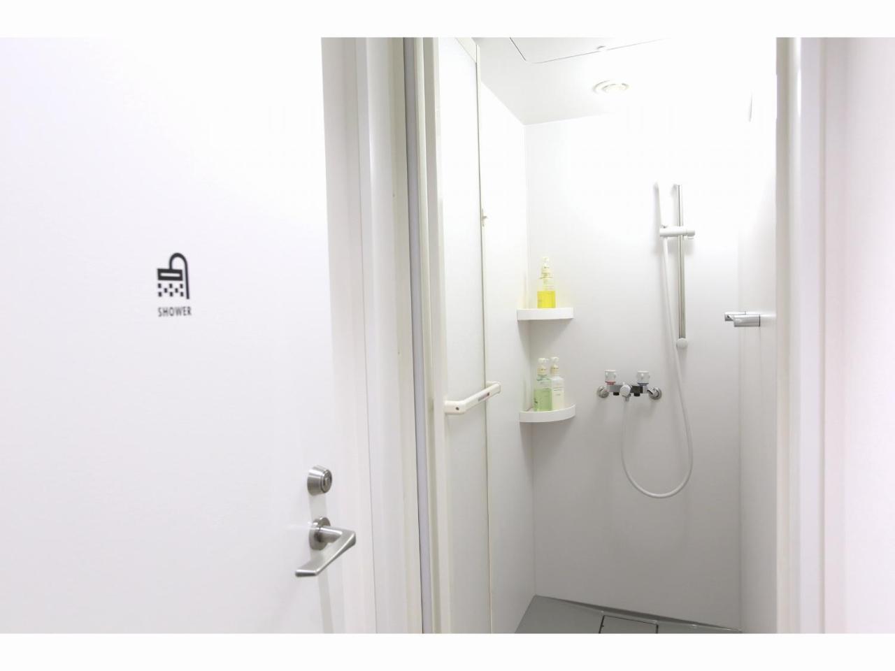 Capsule Hotel Valie Ebisucho Осака Екстер'єр фото