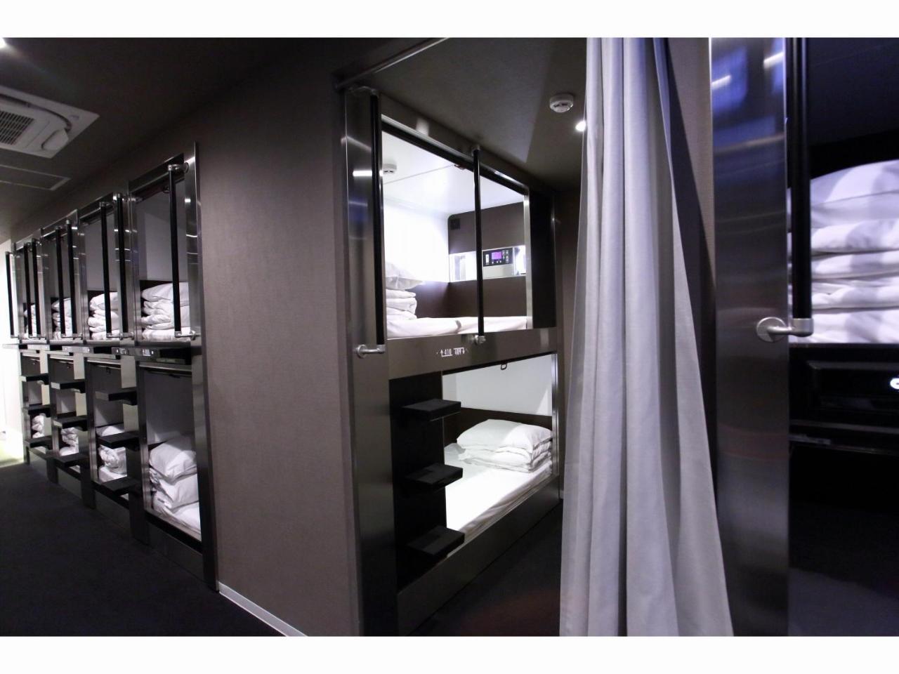 Capsule Hotel Valie Ebisucho Осака Екстер'єр фото