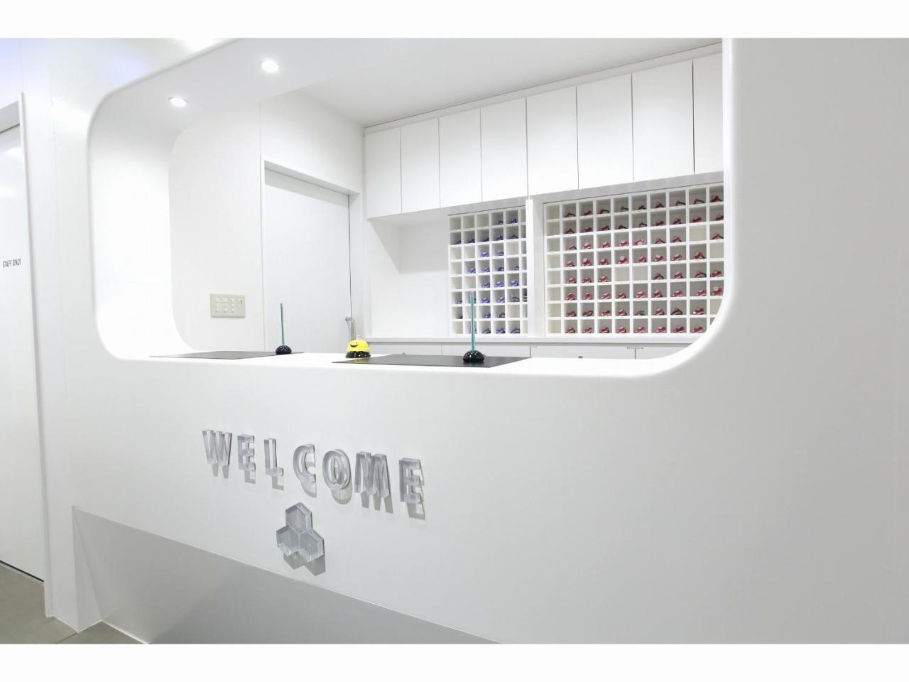 Capsule Hotel Valie Ebisucho Осака Екстер'єр фото
