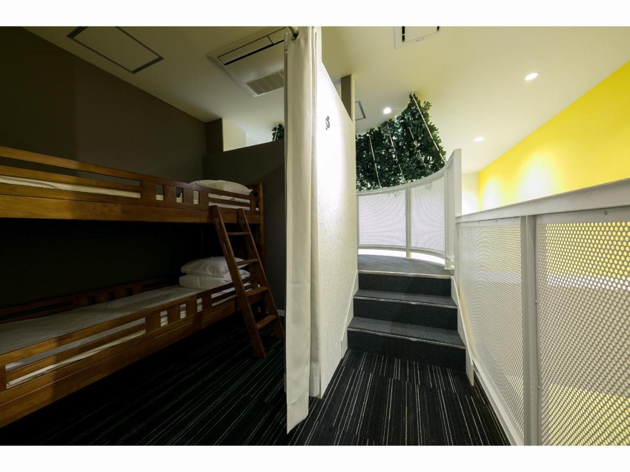 Capsule Hotel Valie Ebisucho Осака Екстер'єр фото